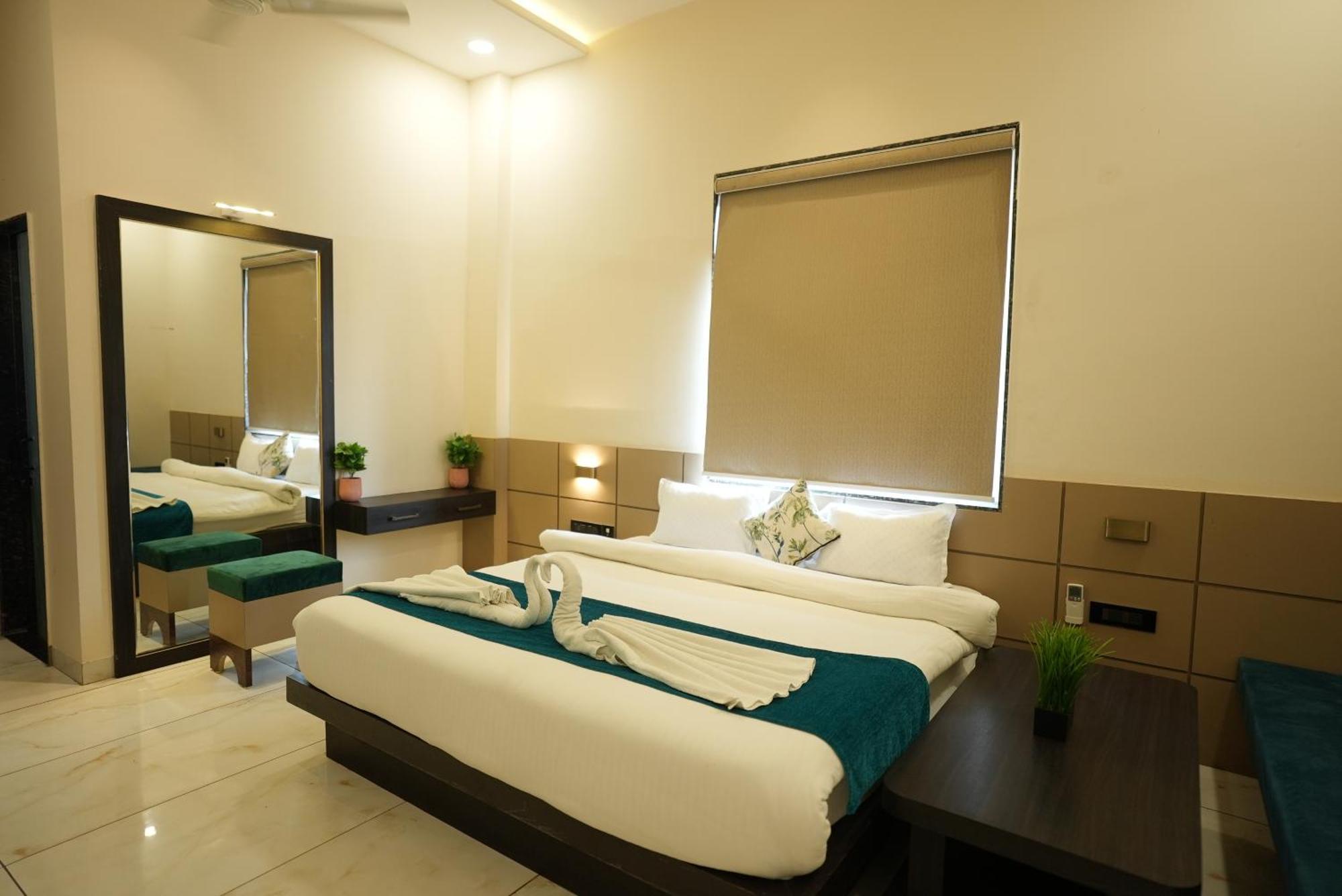 Palak Palace Hotels And Resort Bhopal Exterior foto